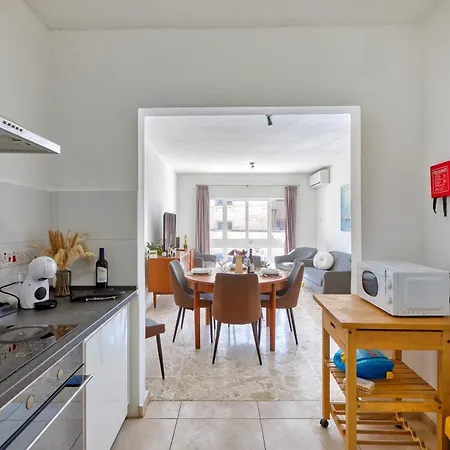 公寓 New To The Market - 3br Unit In St'julians 5 Minutes Walk To The Promenade *