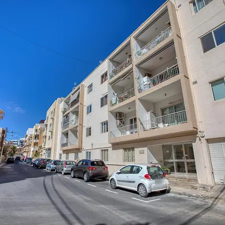 New To The Market - 3br Unit In St'julians 5 Minutes Walk To The Promenade * Saint Julian's